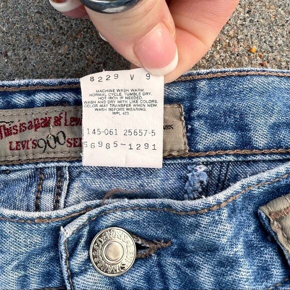 Rare Vintage 90’s Levi’s 900 Series high rise pleated bareback taper ankle jeans - Picture 6 of 6